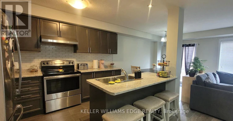 90 Bloom Crescent, Hamilton, ON, L0R 1P0 - 2