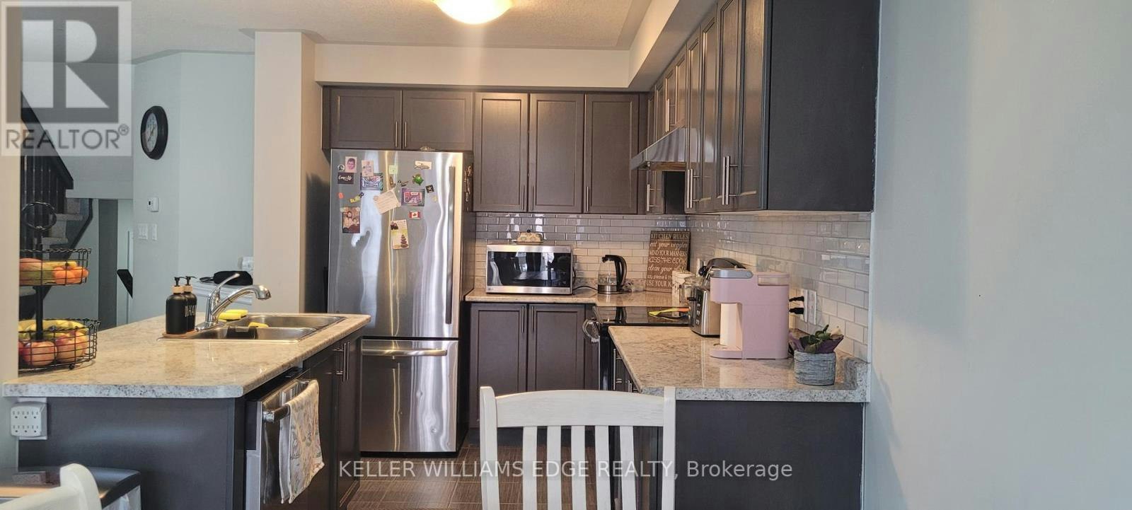 90 Bloom Crescent, Hamilton, ON, L0R 1P0 - 4