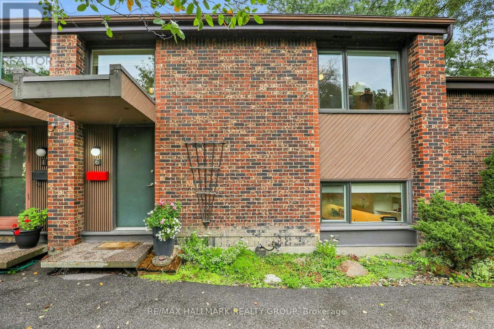 6-525 Hilson Avenue, Ottawa, ON, K1Z 6C9
