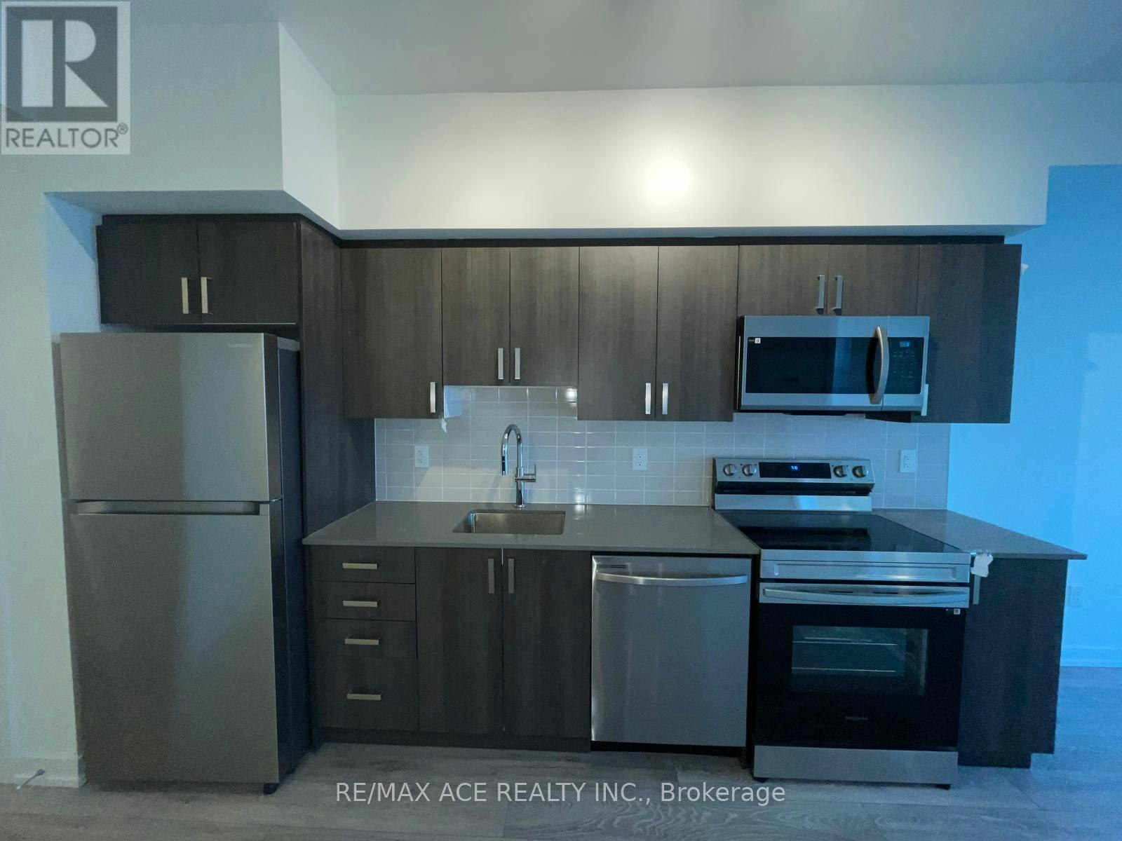 2312-1455 Celebration Drive, Pickering, ON, L1W 0C4 - 4