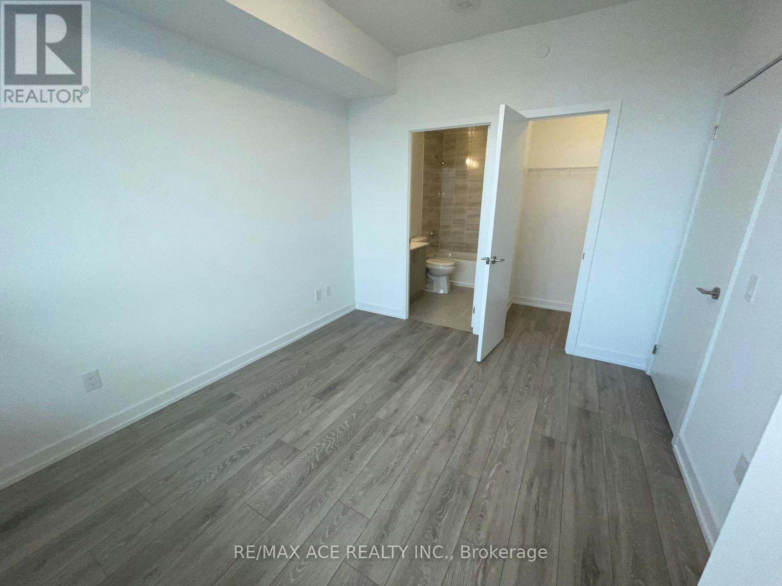 2312-1455 Celebration Drive, Pickering, ON, L1W 0C4 - 12