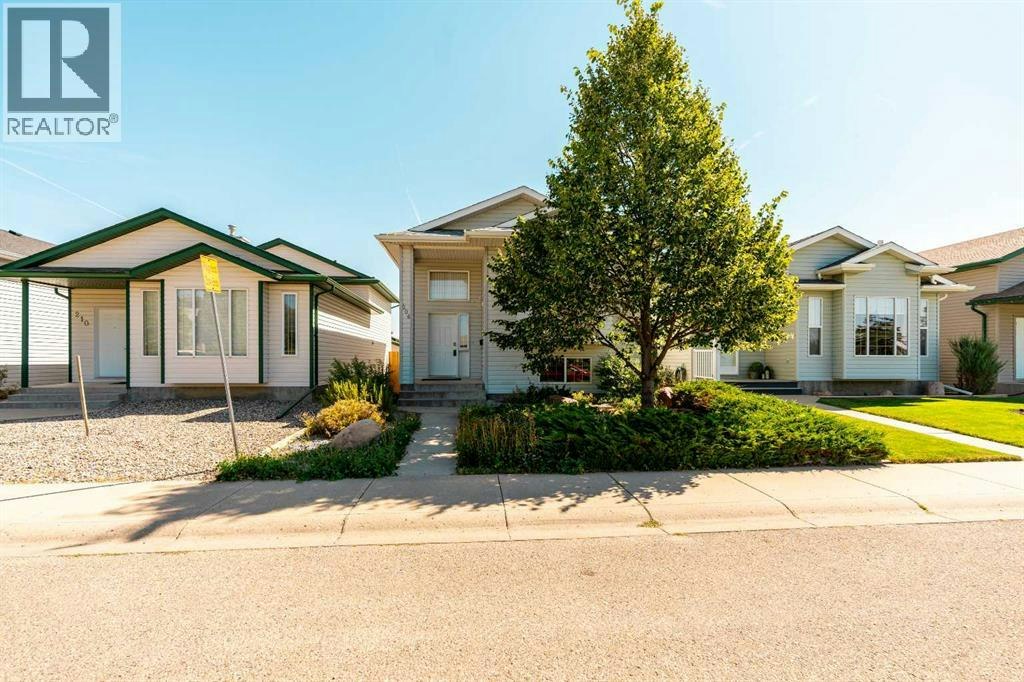 206 Fairmont Garden Road S, Lethbridge, AB, T1K 7L3