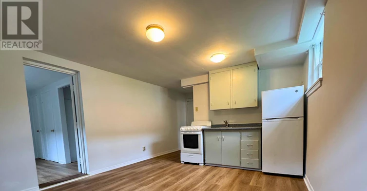 20 Park Boulevard, Toronto, ON, M8W 1G7 - 4
