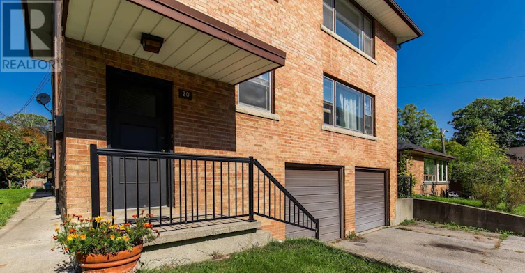 20 Park Boulevard, Toronto, ON, M8W 1G7 - 2