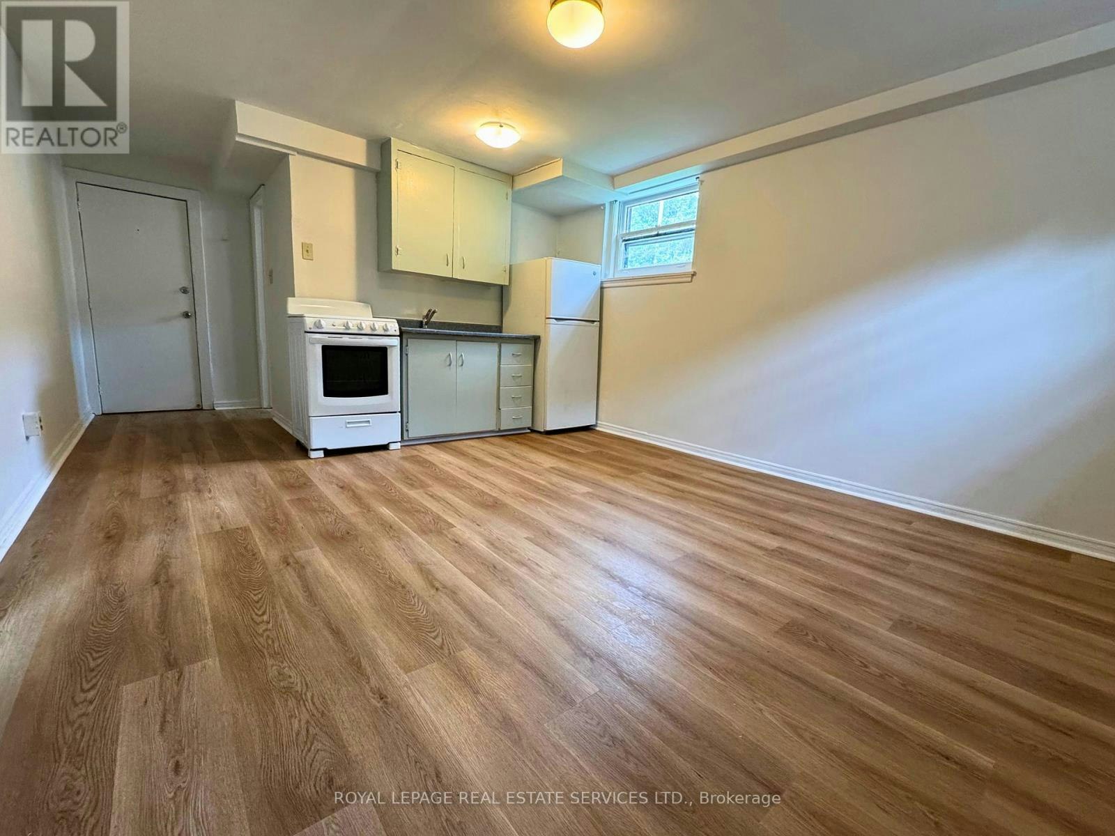 20 Park Boulevard, Toronto, ON, M8W 1G7 - 6