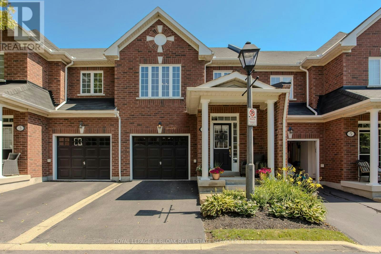 4-2410 Woodward Avenue, Burlington, ON, L7R 1T9