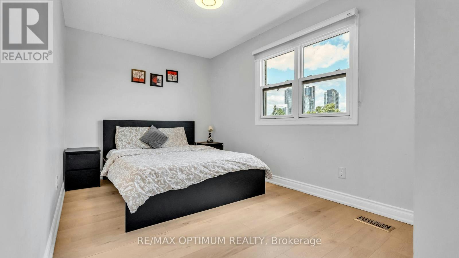 362 Kingsbridge Garden Circle, Mississauga, ON, L5R 1K8 - 23