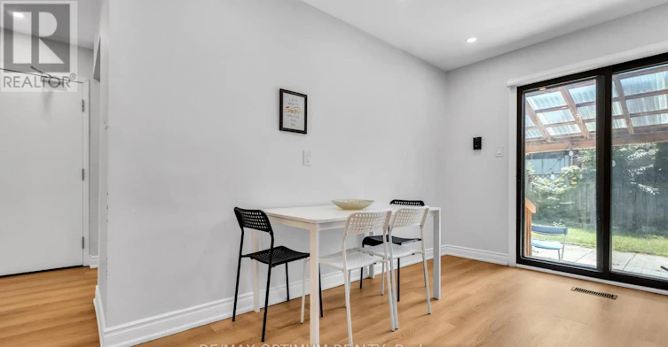 362 Kingsbridge Garden Circle, Mississauga, ON, L5R 1K8 - 17