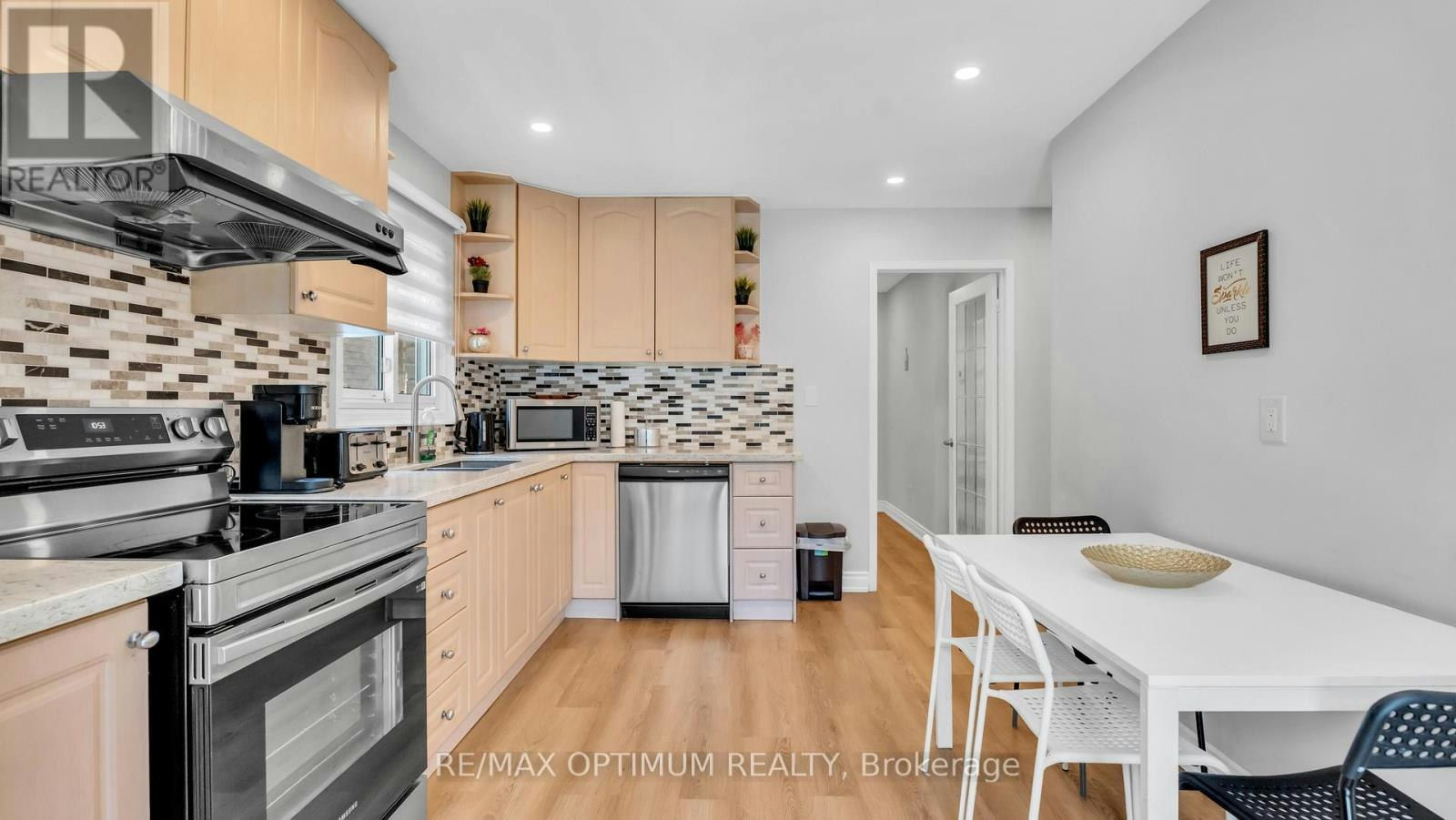 362 Kingsbridge Garden Circle, Mississauga, ON, L5R 1K8 - 13