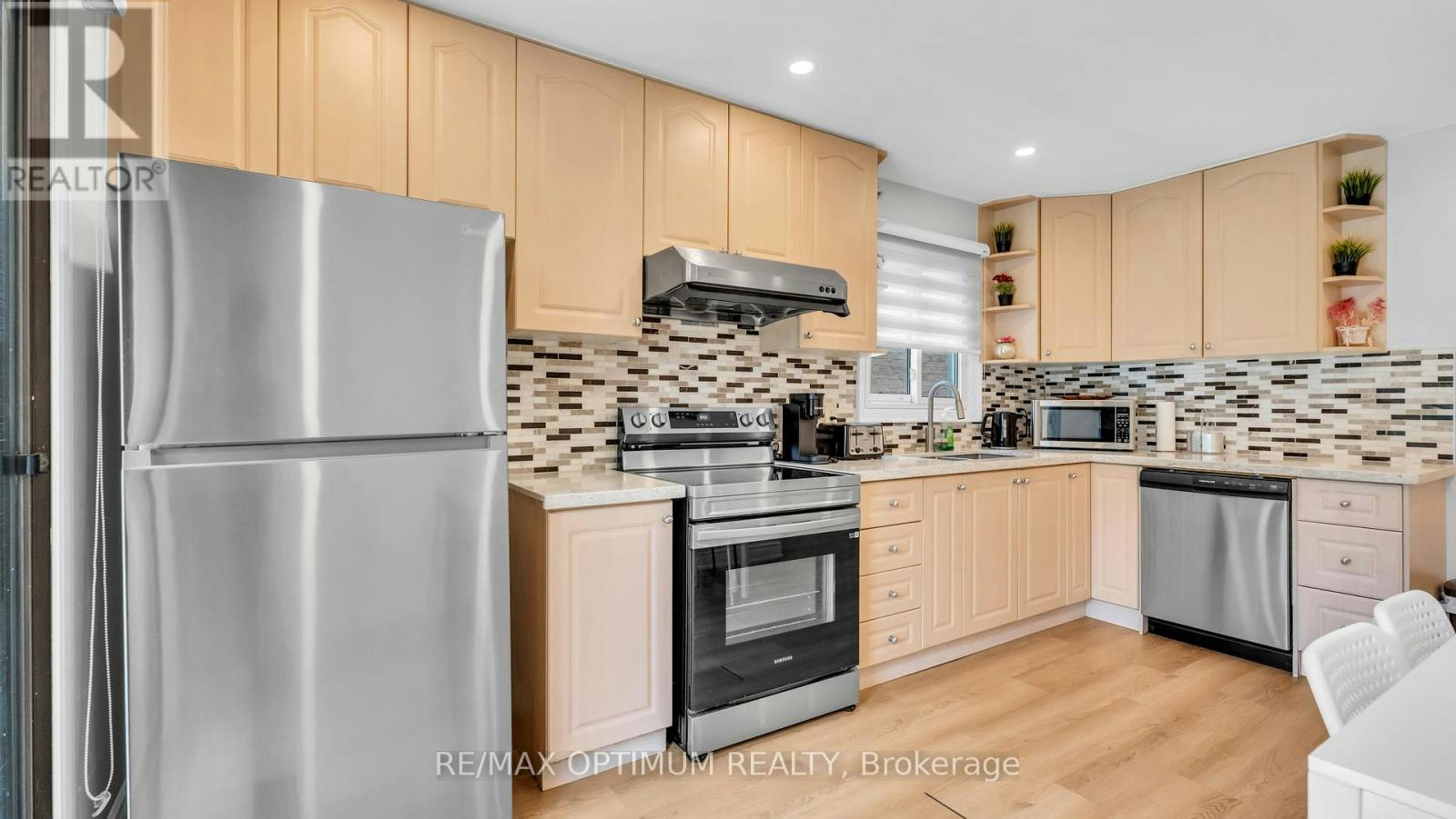 362 Kingsbridge Garden Circle, Mississauga, ON, L5R 1K8 - 16