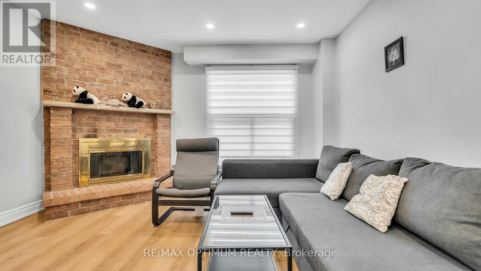 362 Kingsbridge Garden Circle, Mississauga, ON, L5R 1K8 - 10