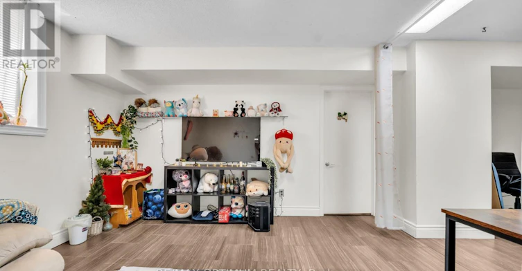 362 Kingsbridge Garden Circle, Mississauga, ON, L5R 1K8 - 33