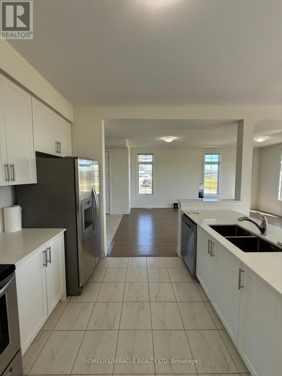 128 Oakmont Drive, Loyalist, ON, K0H 1G0 - 8