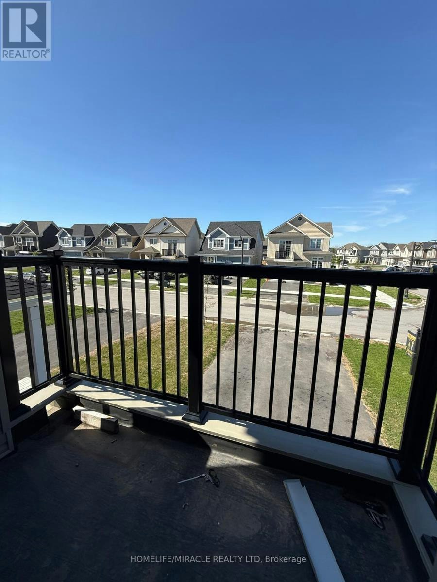 128 Oakmont Drive, Loyalist, ON, K0H 1G0 - 28