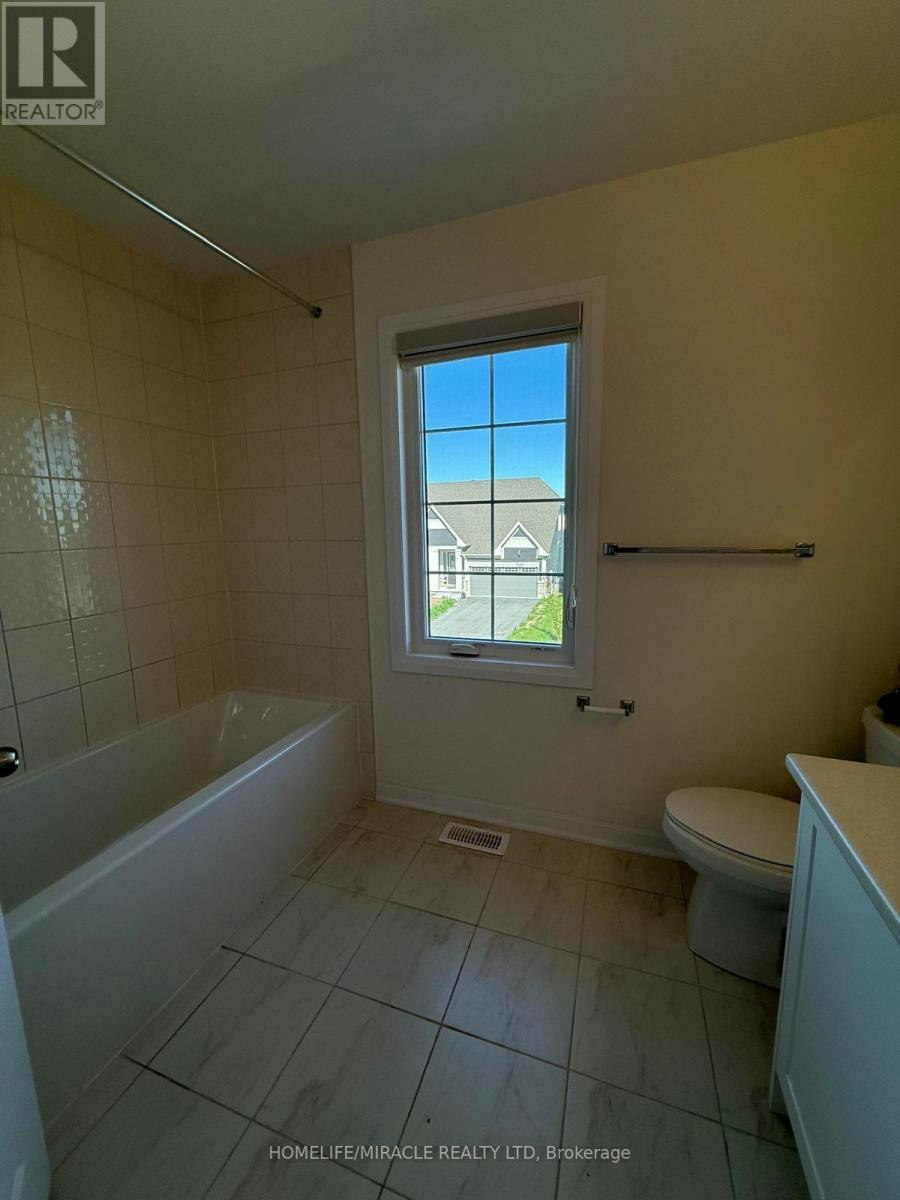 128 Oakmont Drive, Loyalist, ON, K0H 1G0 - 43