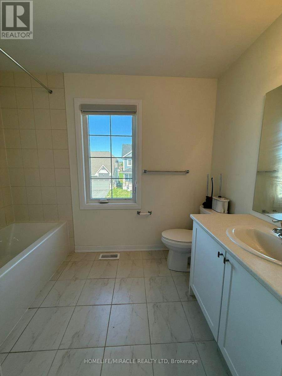 128 Oakmont Drive, Loyalist, ON, K0H 1G0 - 37
