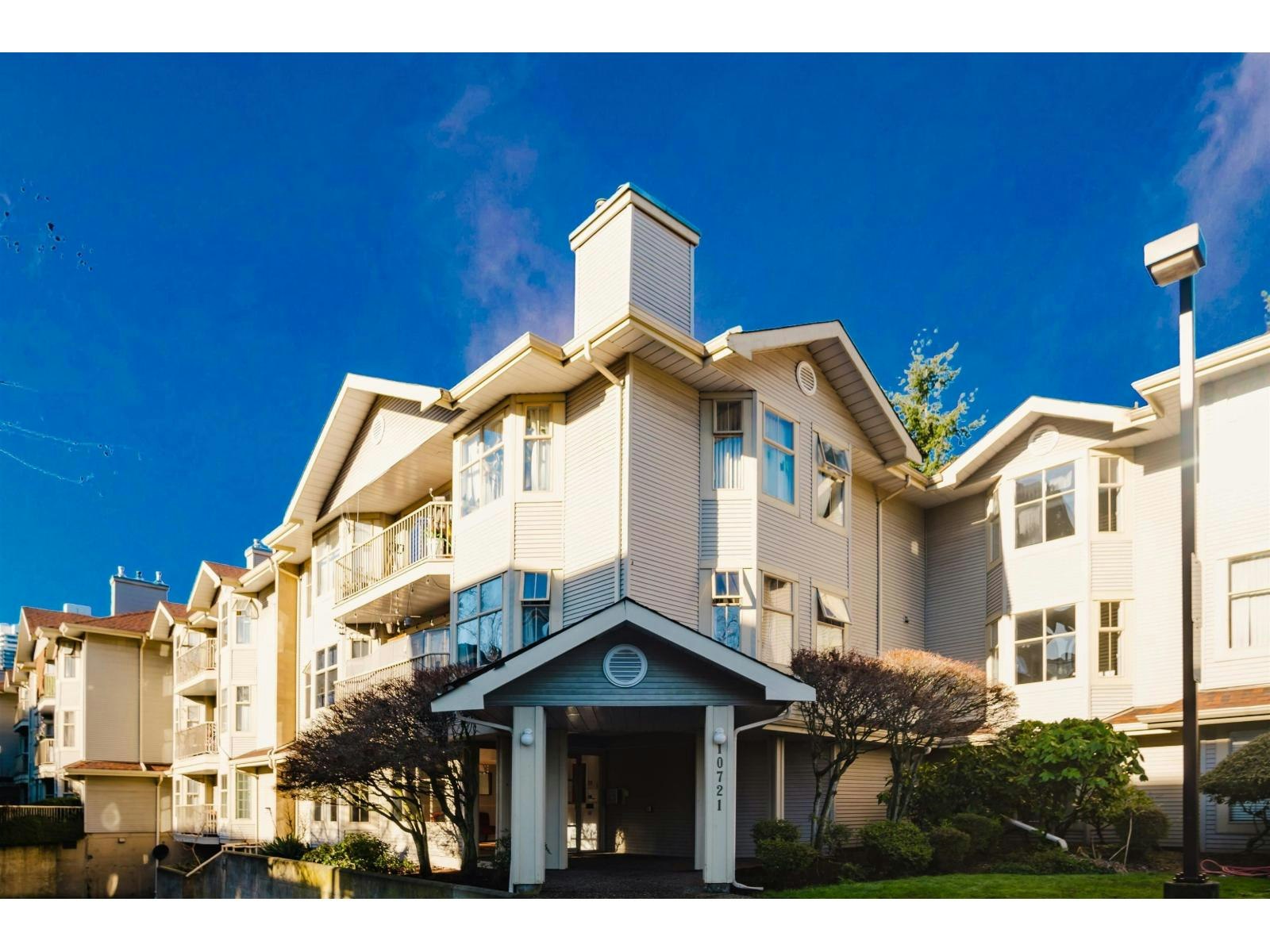 204-10721 139 Street, Surrey, BC, V3T 4L8