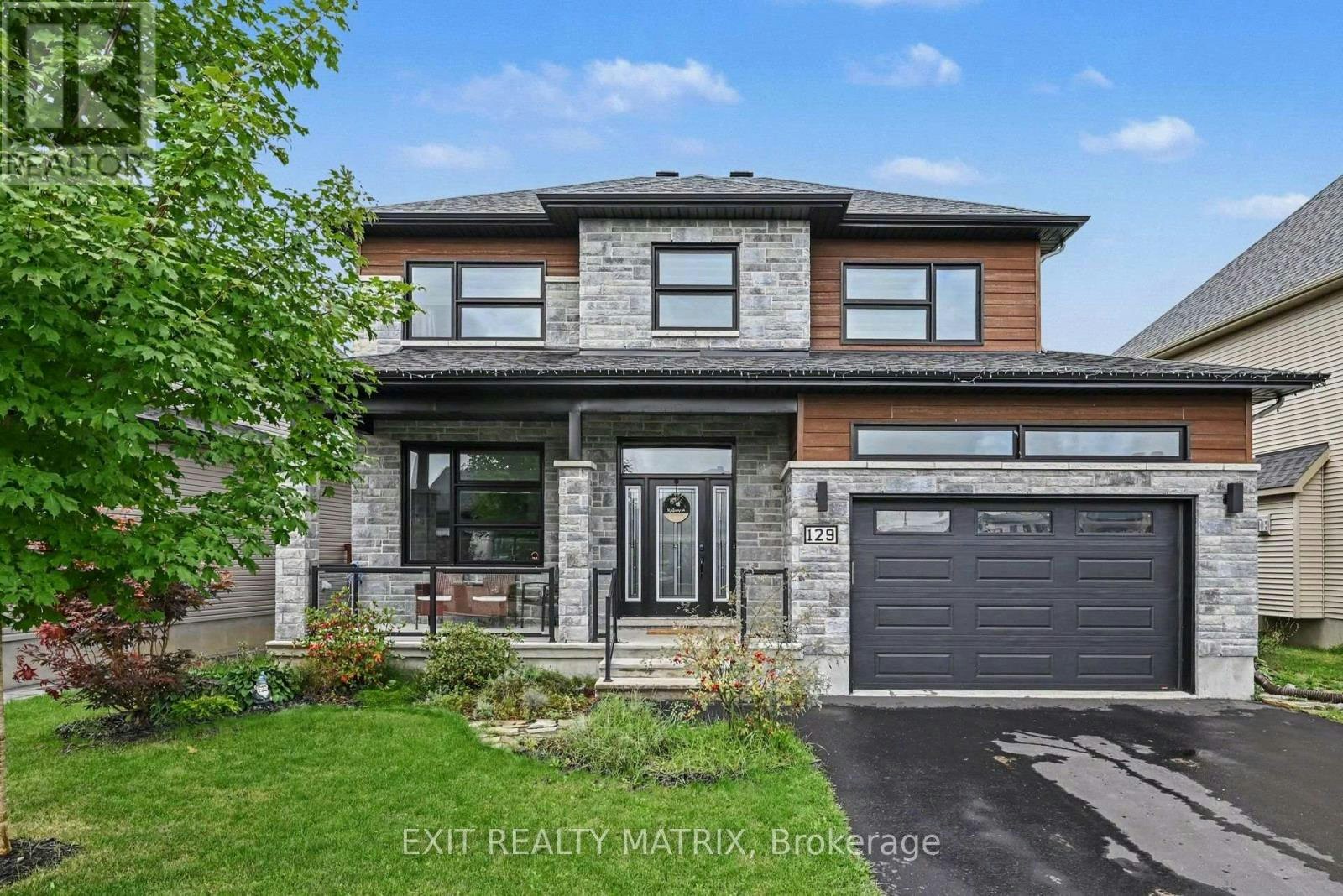 129 Lyon Street, Russell, ON, K0A 1W0