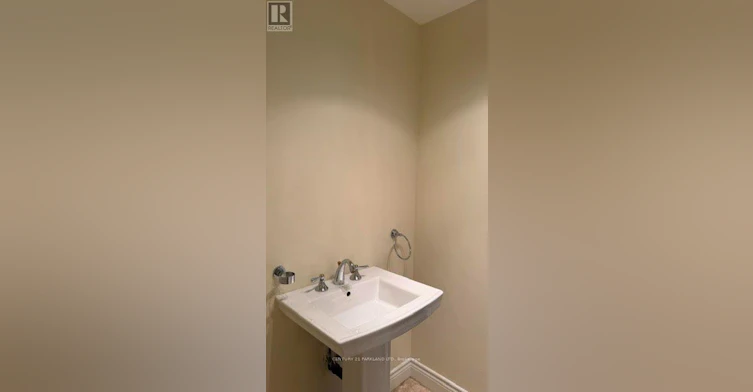 28 Pinnacle Road, Toronto, ON, M2L 2V8 - 19