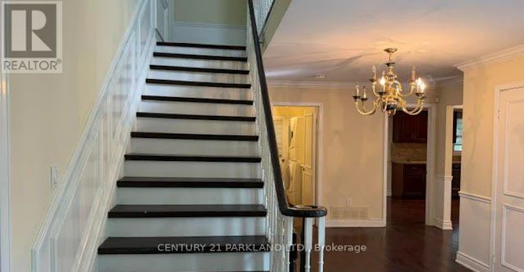 28 Pinnacle Road, Toronto, ON, M2L 2V8 - 6