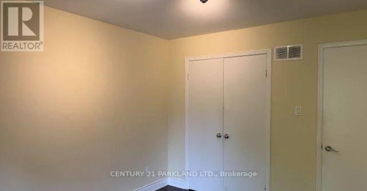 28 Pinnacle Road, Toronto, ON, M2L 2V8 - 31
