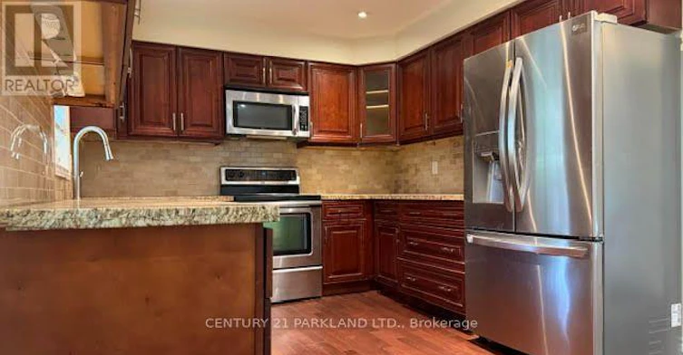 28 Pinnacle Road, Toronto, ON, M2L 2V8 - 10