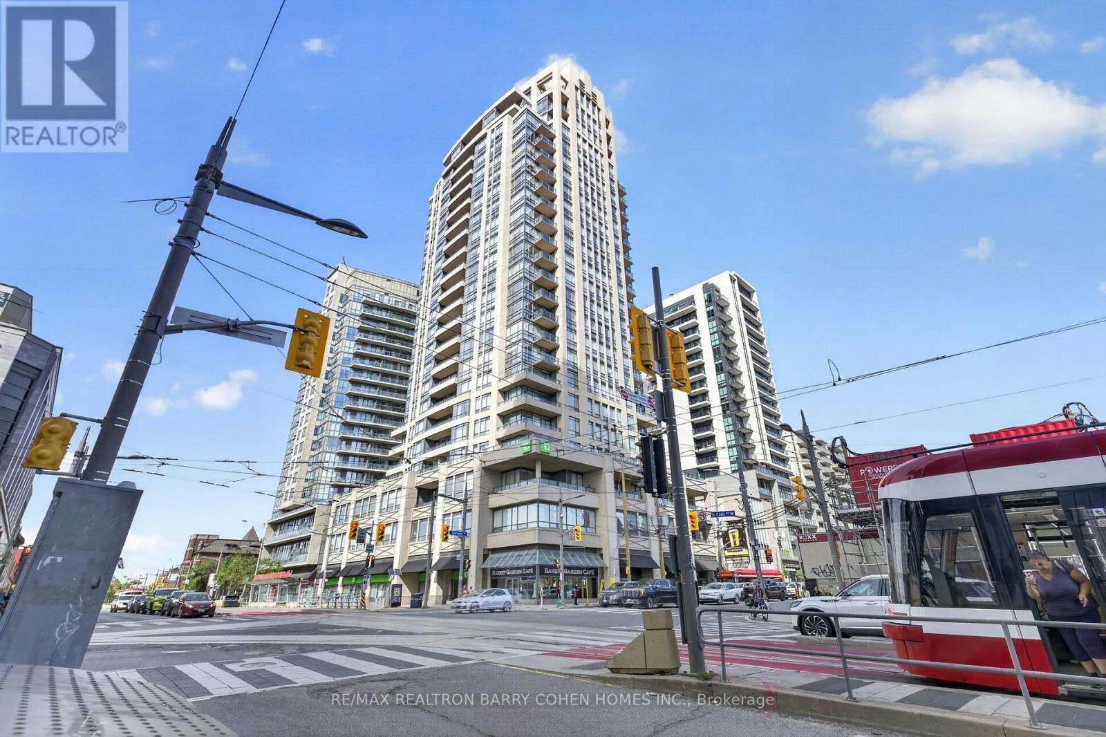 1404-500 St Clair Avenue W, Toronto, ON, M6C 1A8