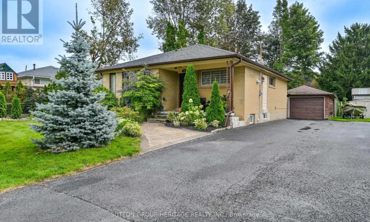 1020 Wardman Crescent