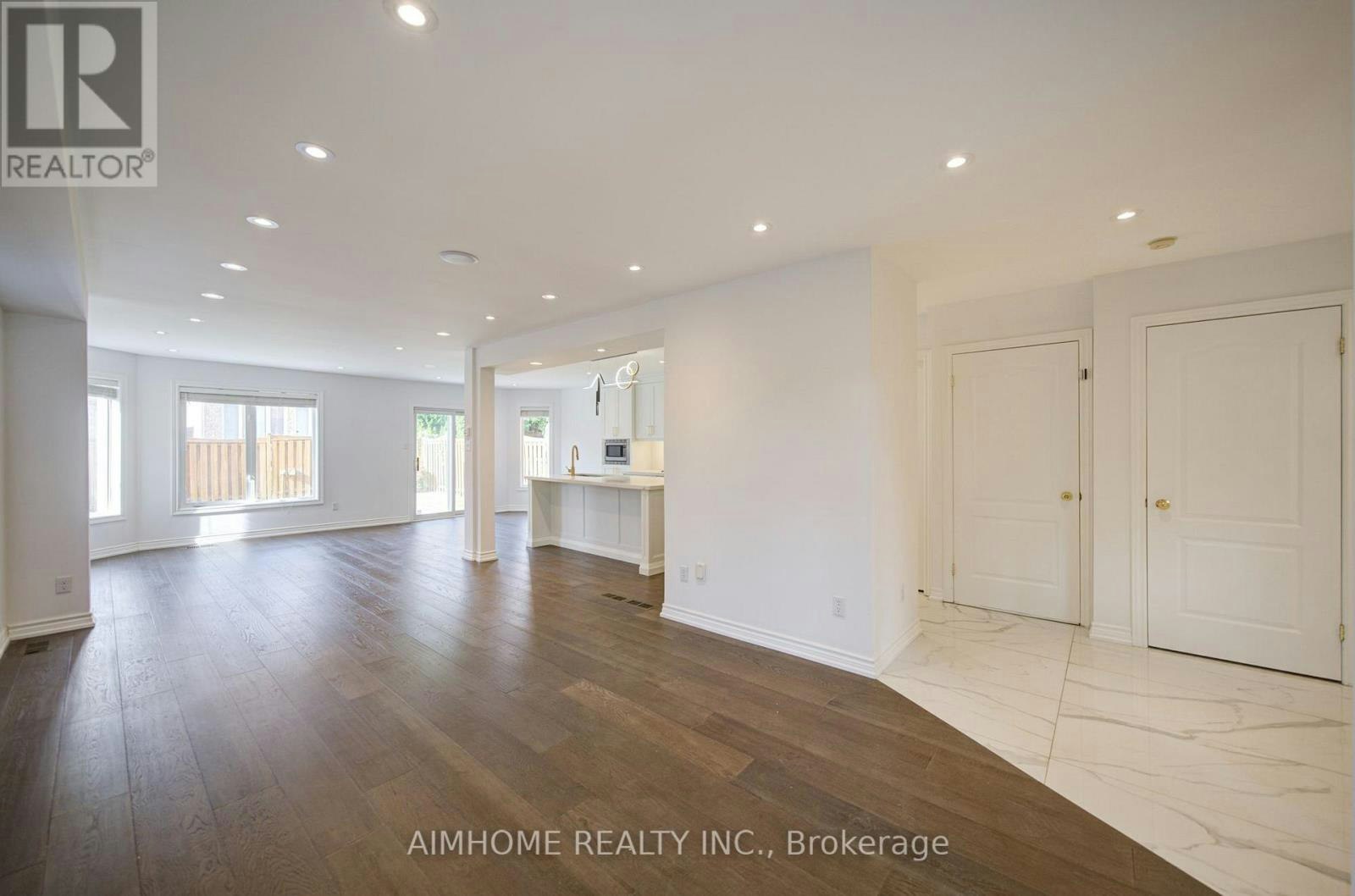 MAIN-28 Kiwi Crescent, Richmond Hill, ON, L4S 2H3 - 10