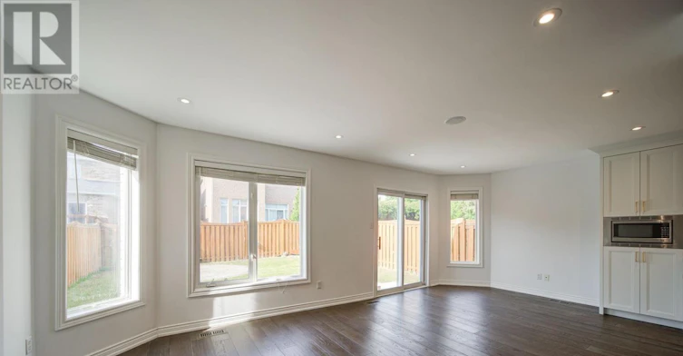 MAIN-28 Kiwi Crescent, Richmond Hill, ON, L4S 2H3 - 23