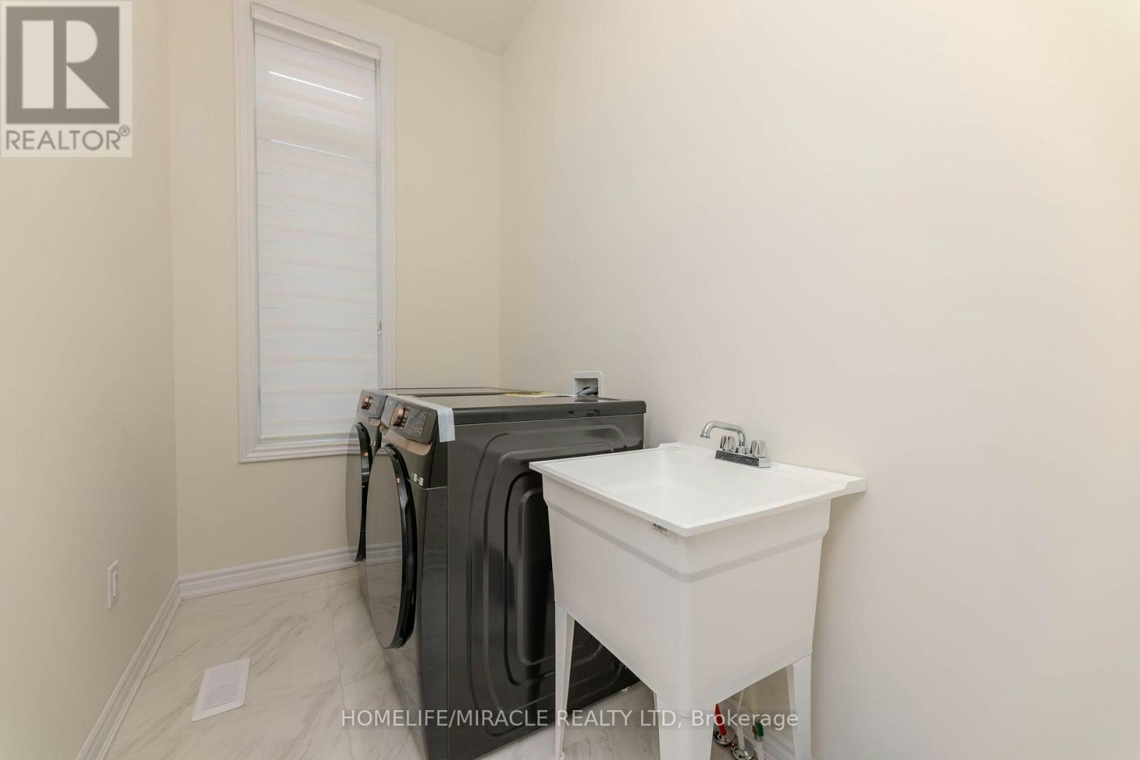 89 Halldorson Avenue, Aurora, ON, L4G 7Z4 - 16