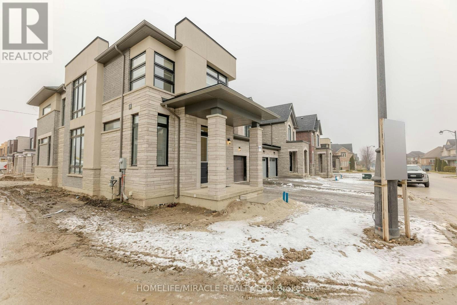 89 Halldorson Avenue, Aurora, ON, L4G 7Z4 - 39