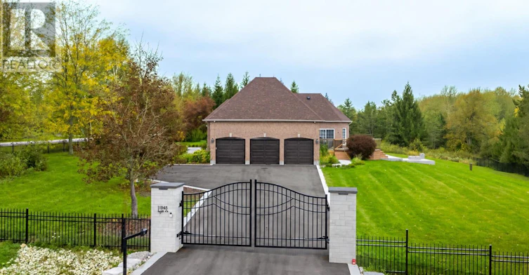 11045 Inglis Drive, Milton, ON, L0P 1B0 - 2