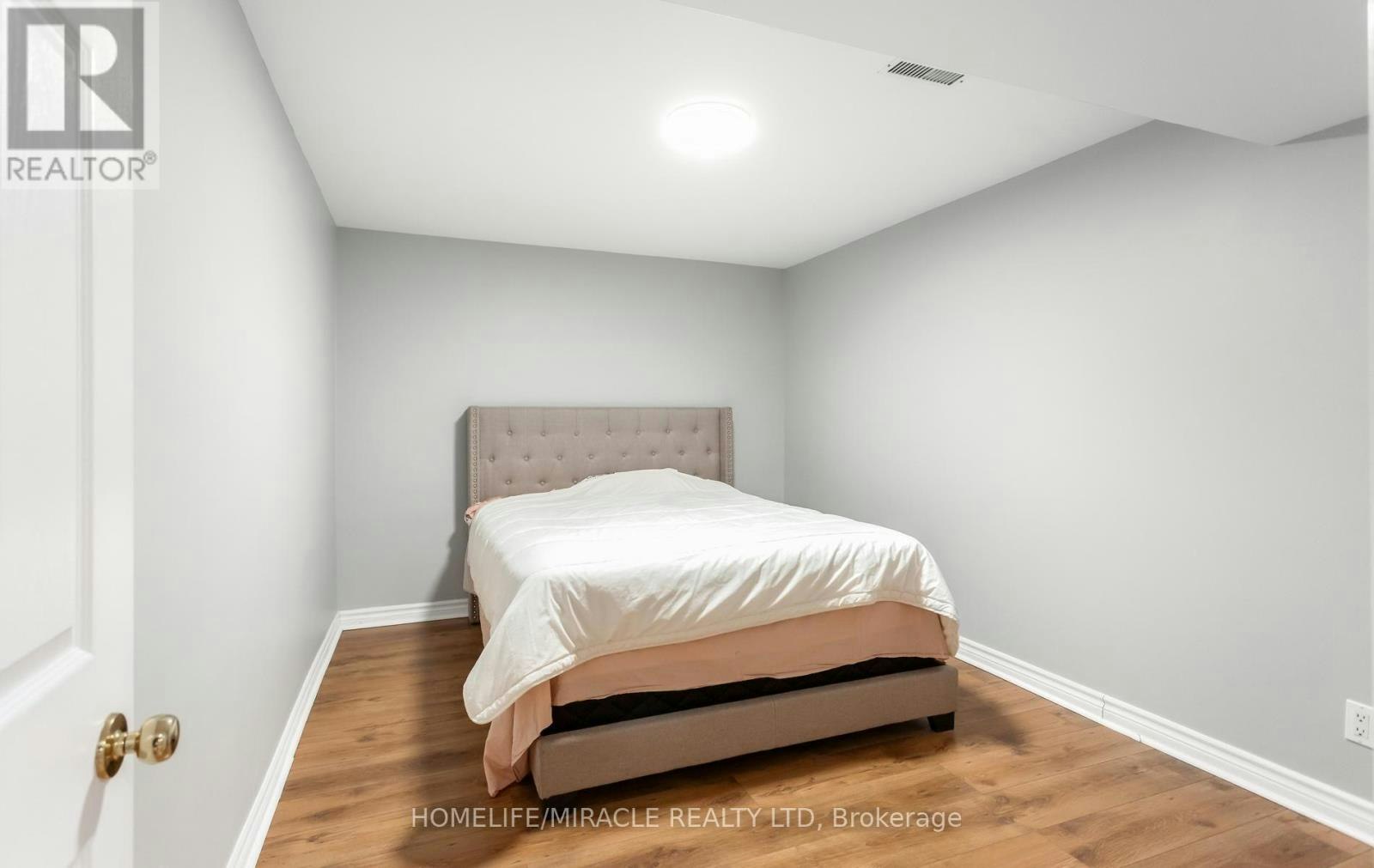 11045 Inglis Drive, Milton, ON, L0P 1B0 - 43