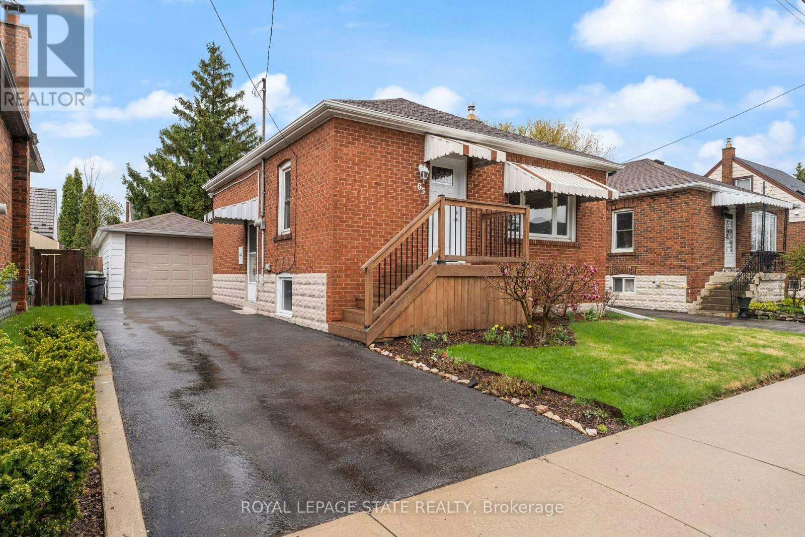 MAIN FLOOR-65 11th Street EAST, Hamilton, ON, L9A 3T3