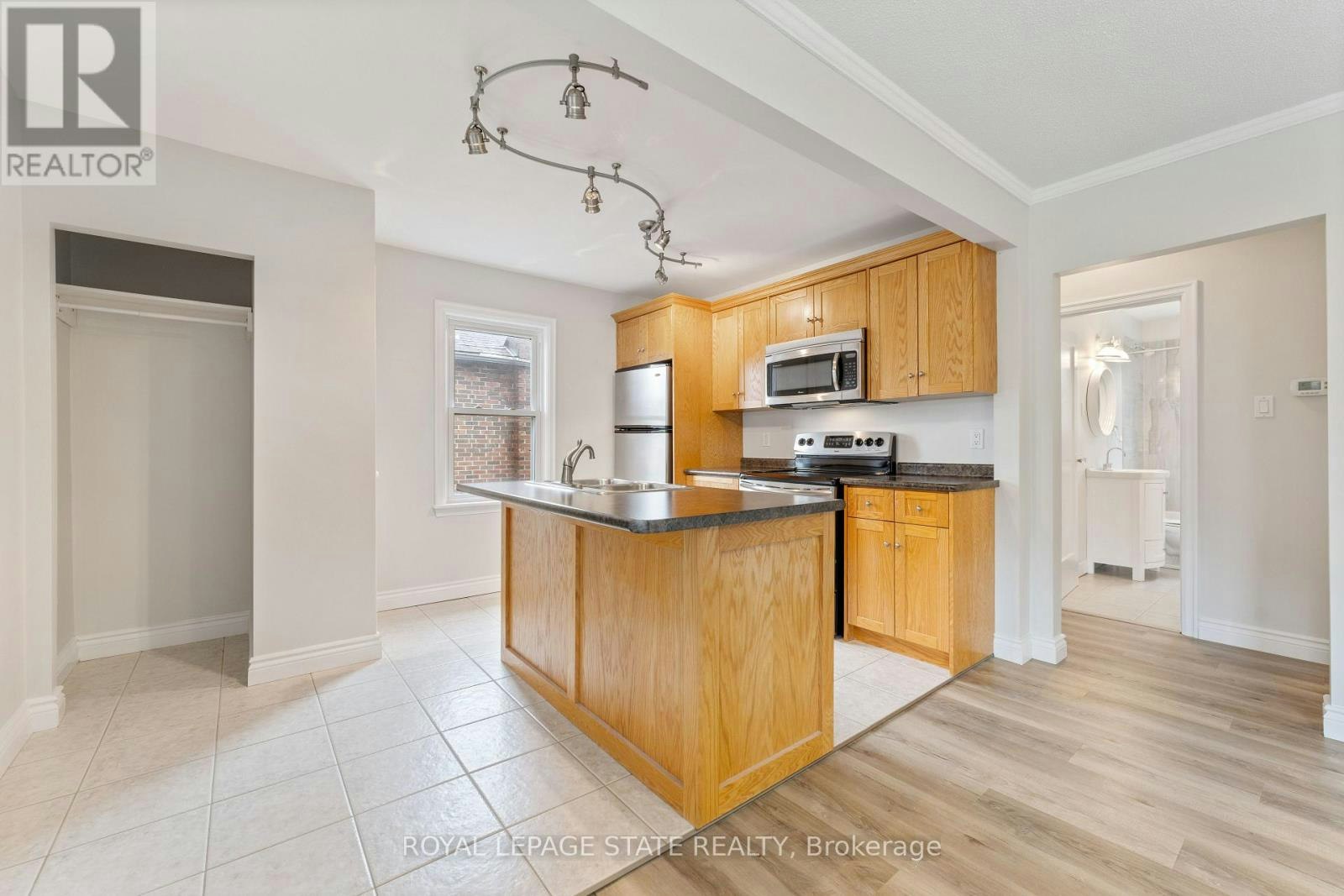 MAIN FLOOR-65 11th Street EAST, Hamilton, ON, L9A 3T3 - 5