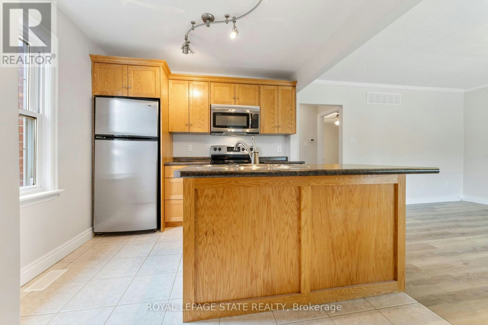 MAIN FLOOR-65 11th Street EAST, Hamilton, ON, L9A 3T3 - 8