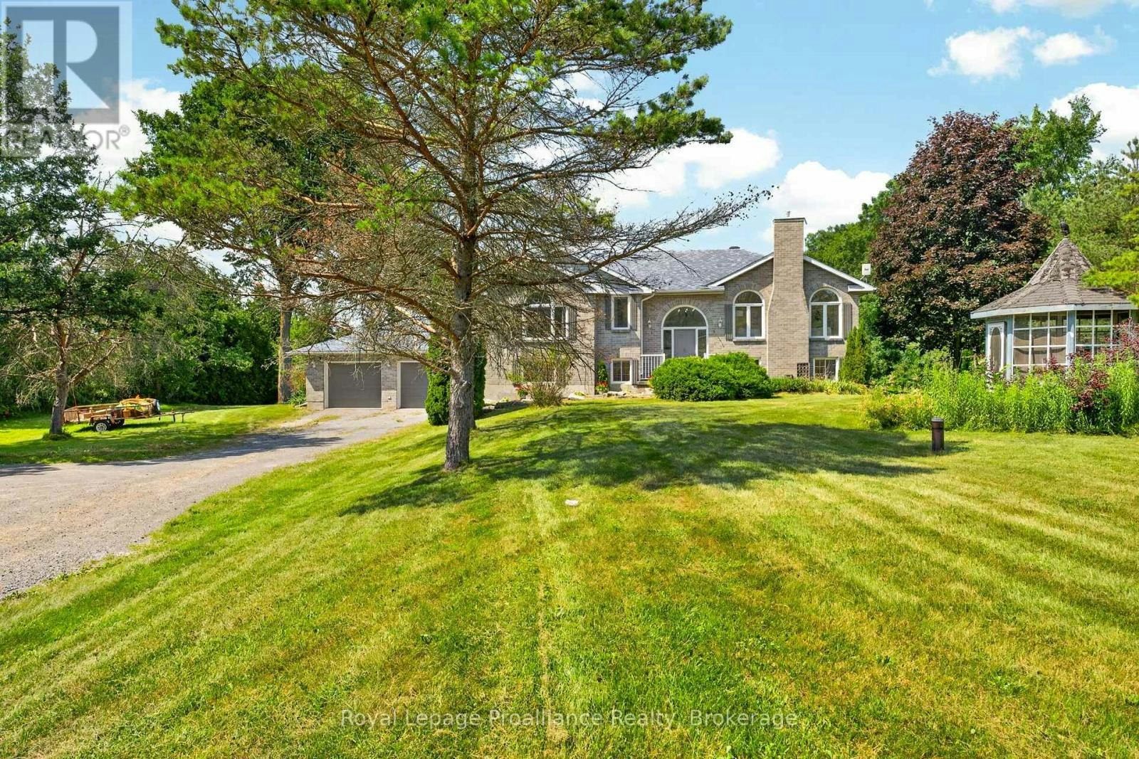 3561 Vienna Crescent, South Frontenac, ON, K0H 1M0