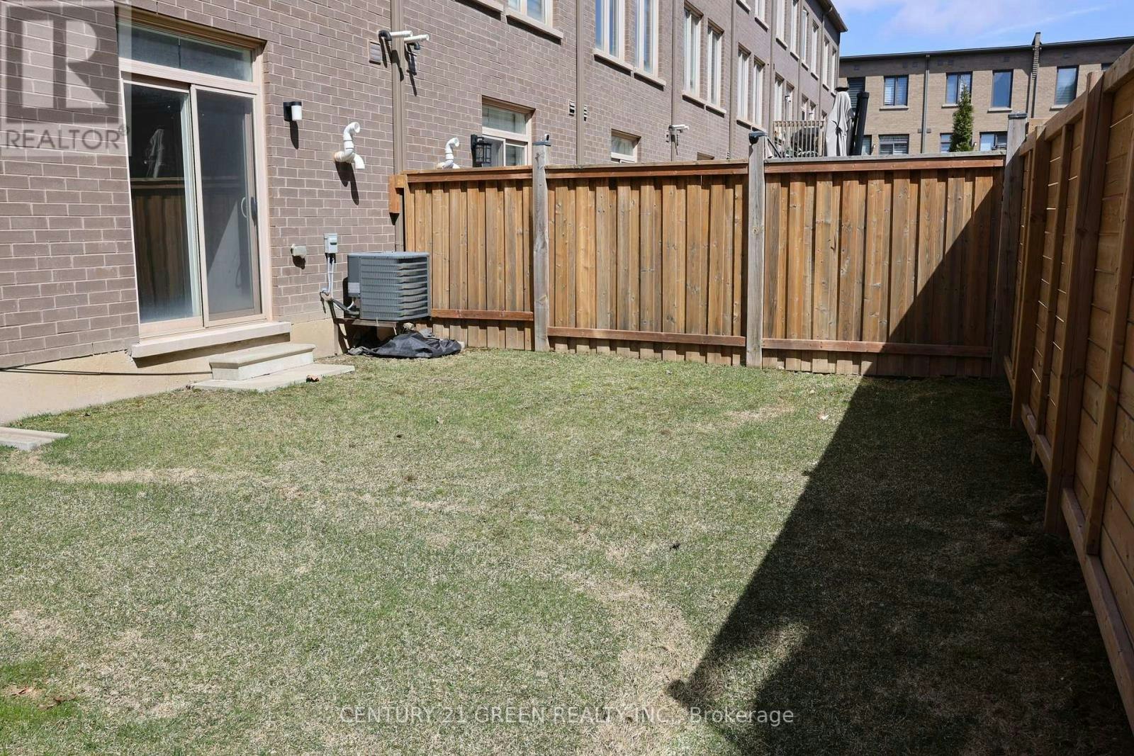 206 Huguenot Road, Oakville, ON, L6H 0L6 - 18