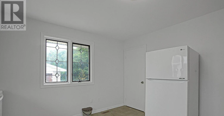 UPPER-1595 Borden Street, London, ON, N5W 2P9 - 22