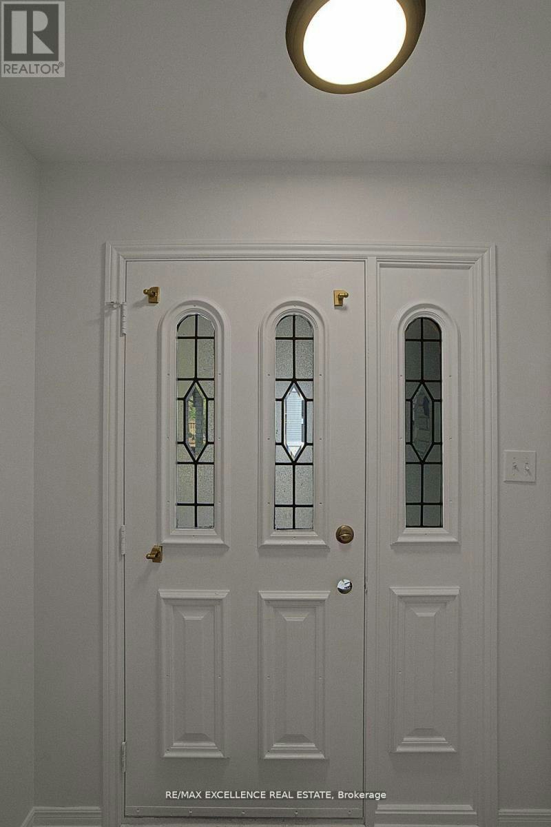 UPPER-1595 Borden Street, London, ON, N5W 2P9 - 4