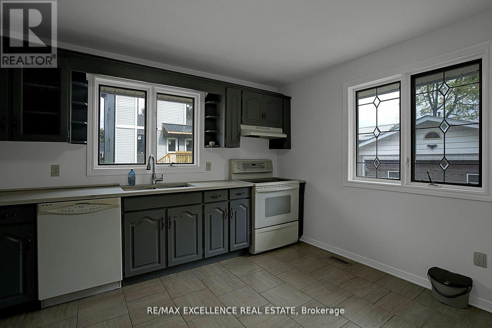 UPPER-1595 Borden Street, London, ON, N5W 2P9 - 21