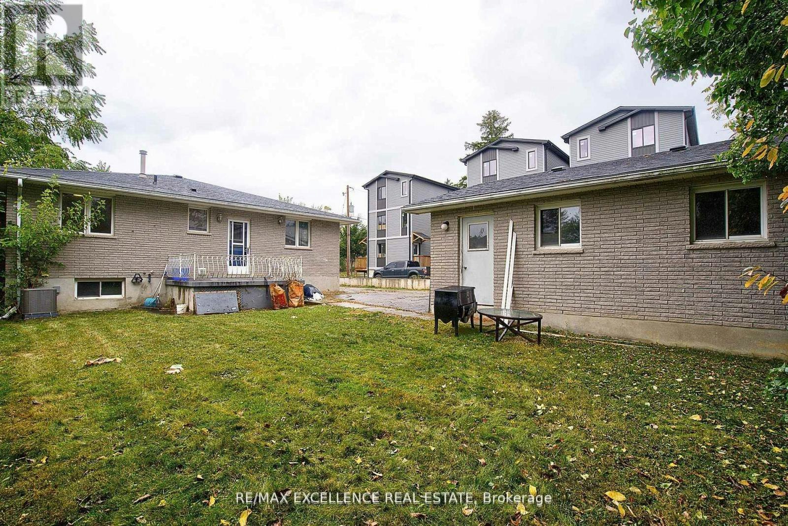 UPPER-1595 Borden Street, London, ON, N5W 2P9 - 26