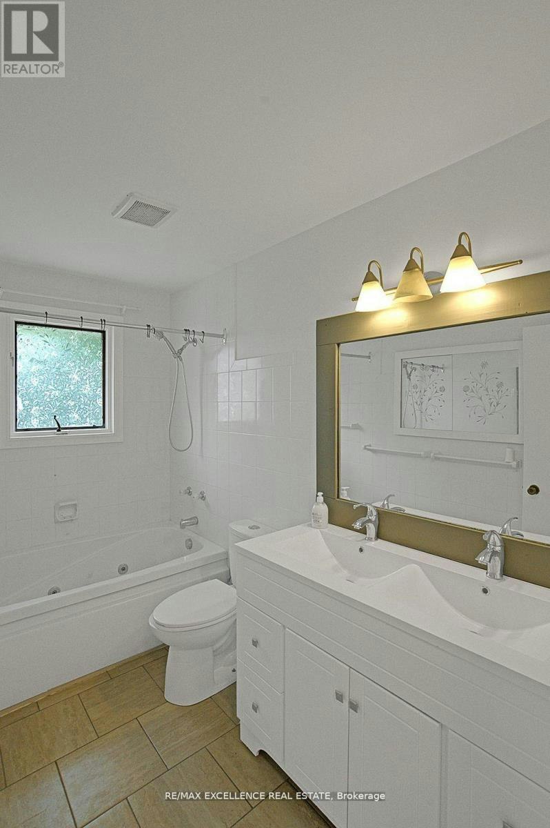 UPPER-1595 Borden Street, London, ON, N5W 2P9 - 25