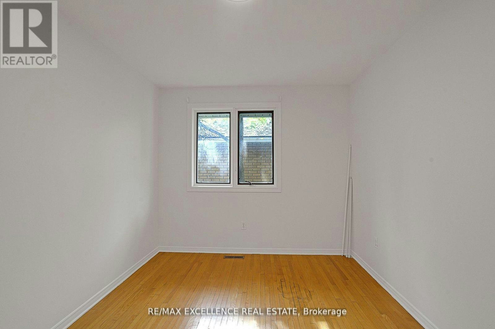 UPPER-1595 Borden Street, London, ON, N5W 2P9 - 19