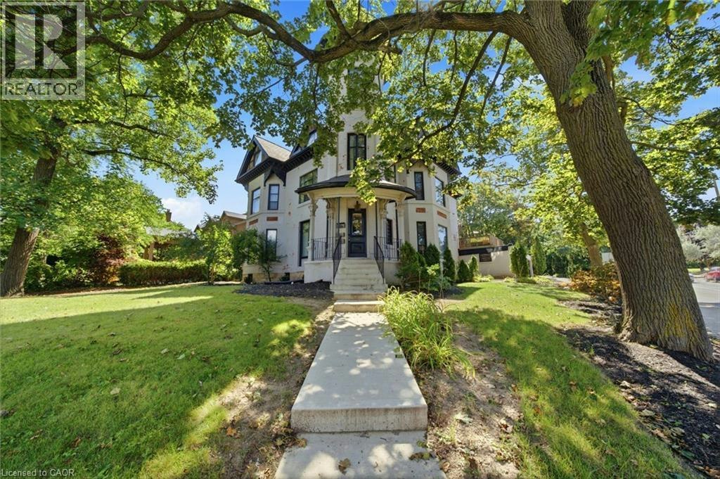 347 Queen Street S, Hamilton, ON, L8P 2P7