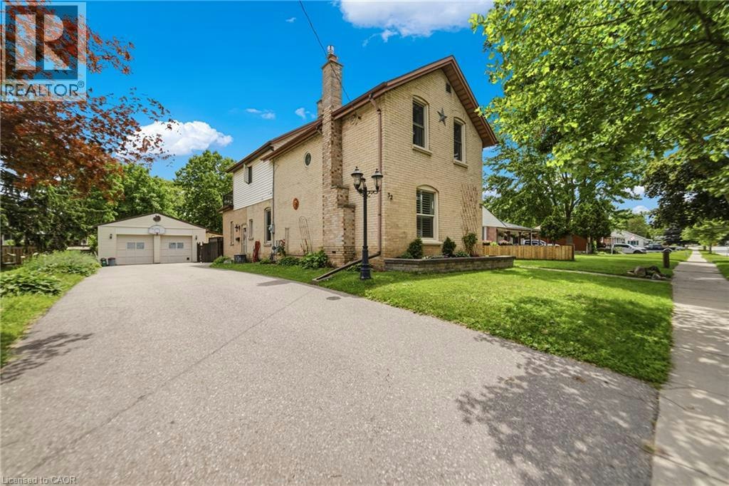 32 Clench Avenue, Brantford, ON, N3T 1B6