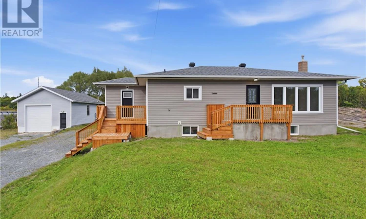 906 Goodview Road