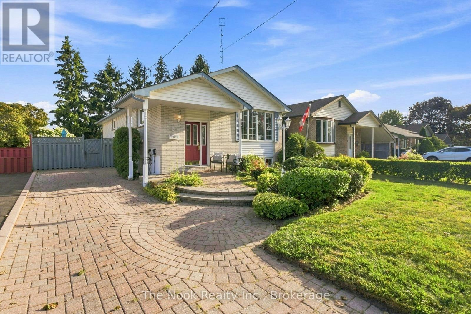 274 Labrador Drive, Oshawa, ON, L1H 7E8