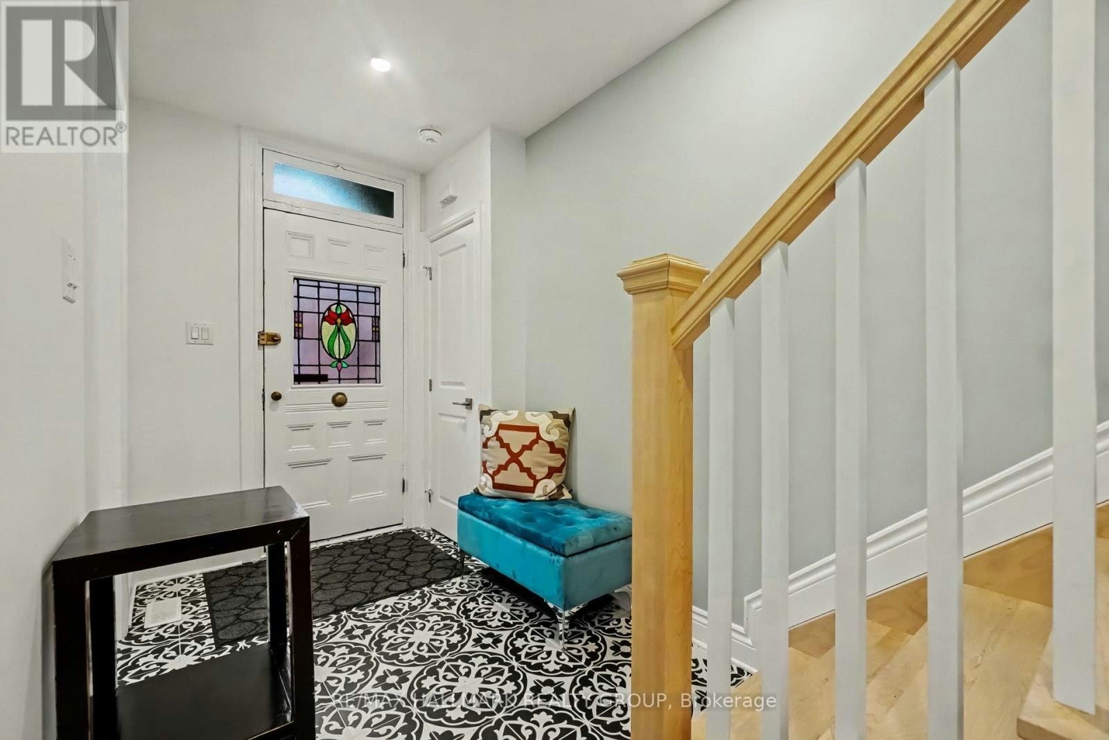 58 Concord Street N, Ottawa, ON, K1S 0Y6 - 3